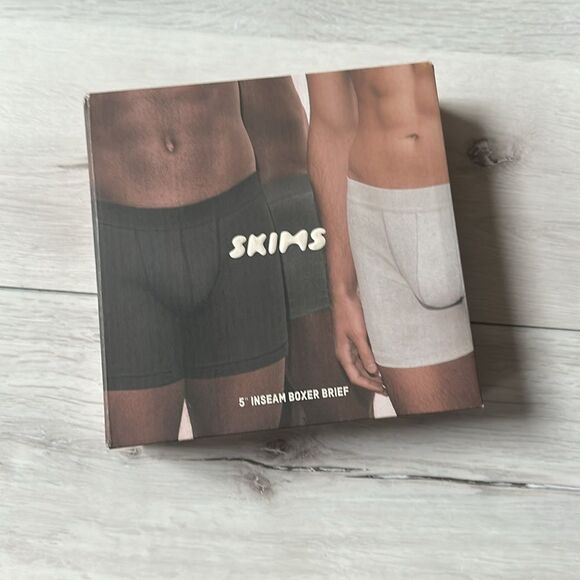 Skims boxer Brief 5” inseam 3 pack Lt Heather Grey/Blk/gunmetal Nwt in box - Picture 3 of 6